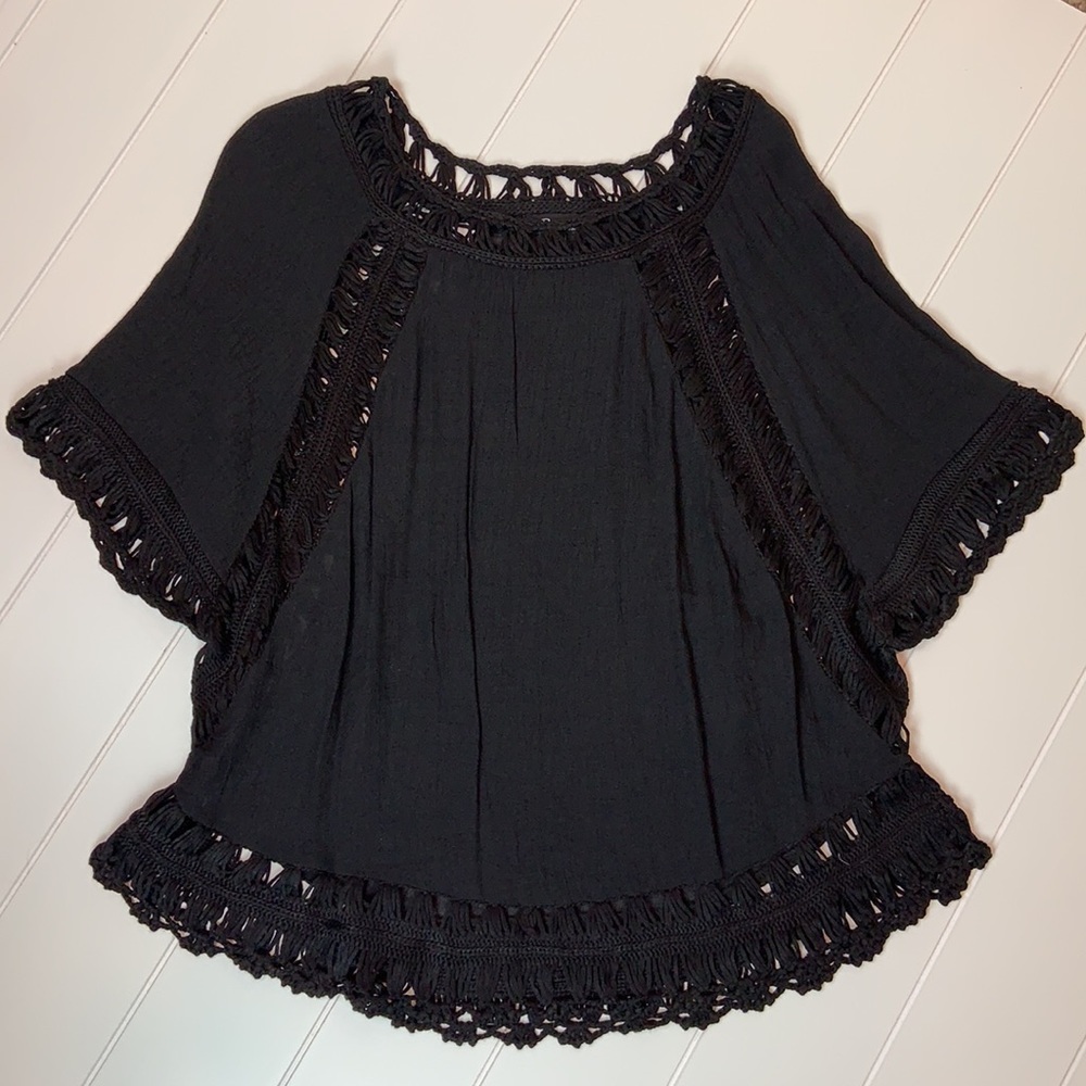 NWOT Papa Vancouver Women's Black Lace Trim Short Sleeve Top Size Large